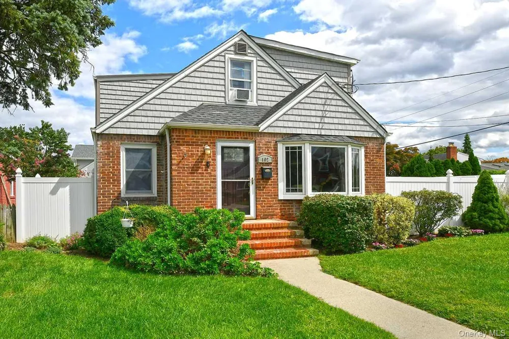 102 Roxbury Road Franklin Square, NY 11010