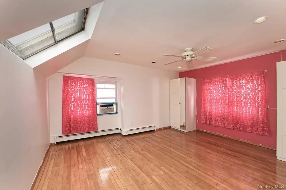 102 Roxbury Road Franklin Square, NY 11010