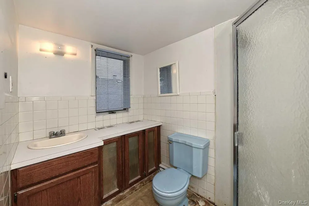 102 Roxbury Road Franklin Square, NY 11010