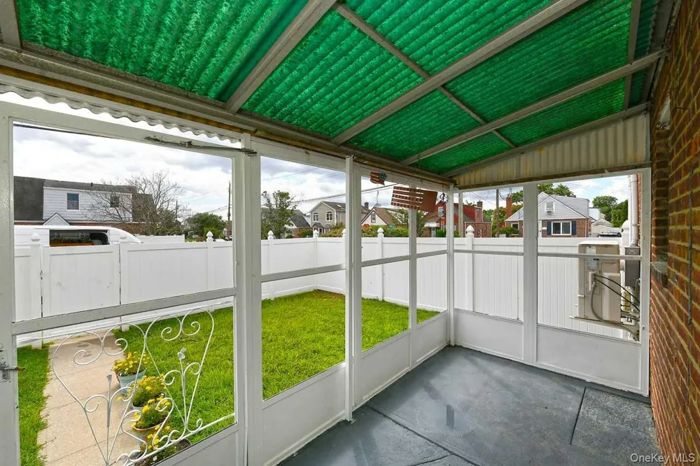 102 Roxbury Road Franklin Square, NY 11010