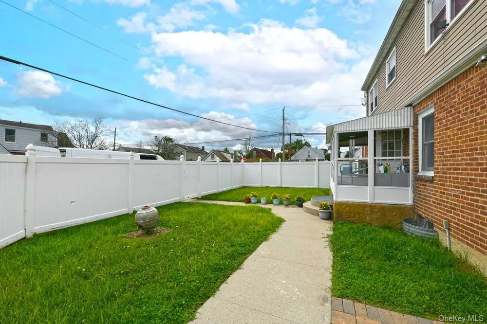 102 Roxbury Road Franklin Square, NY 11010