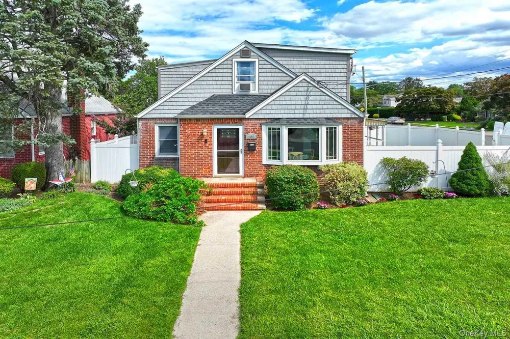 102 Roxbury Road Franklin Square, NY 11010