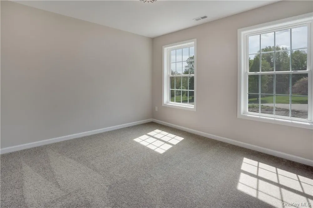 10 Red Oaks Mill Road Poughkeepsie, NY 12603
