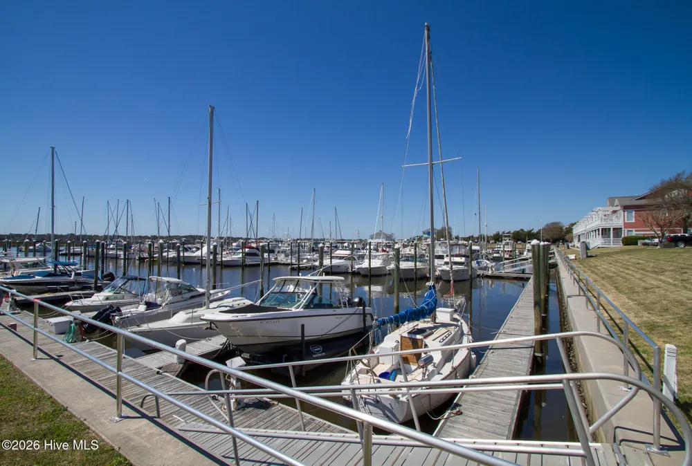 5219 Minnesota Drive SE Southport, NC 28461