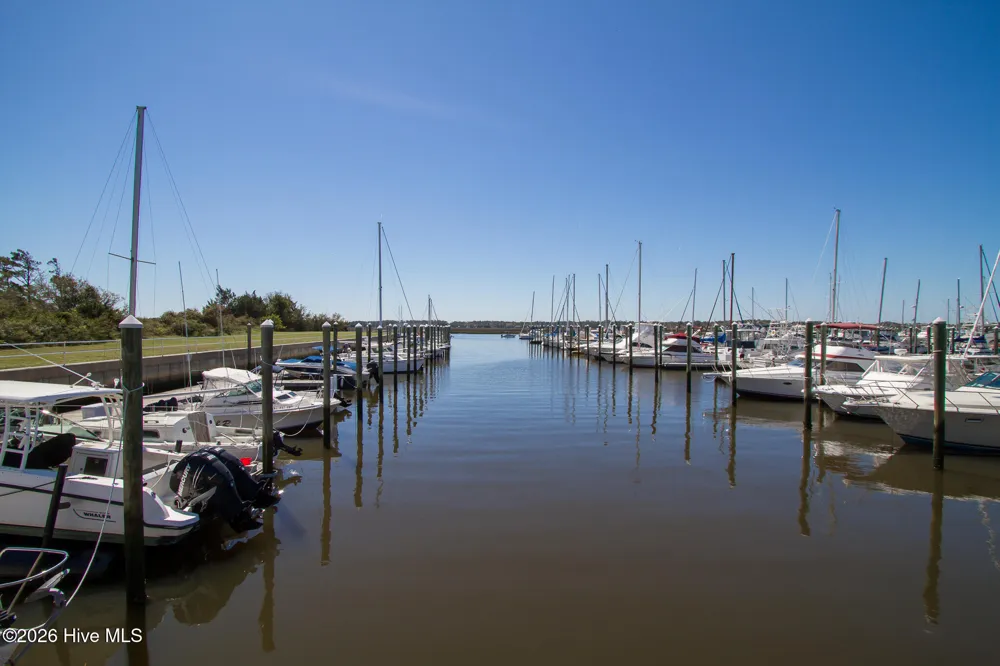 5219 Minnesota Drive SE Southport, NC 28461