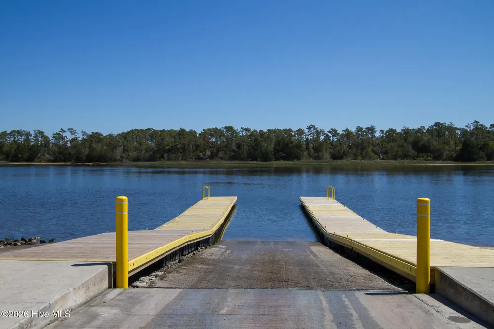 5219 Minnesota Drive SE Southport, NC 28461