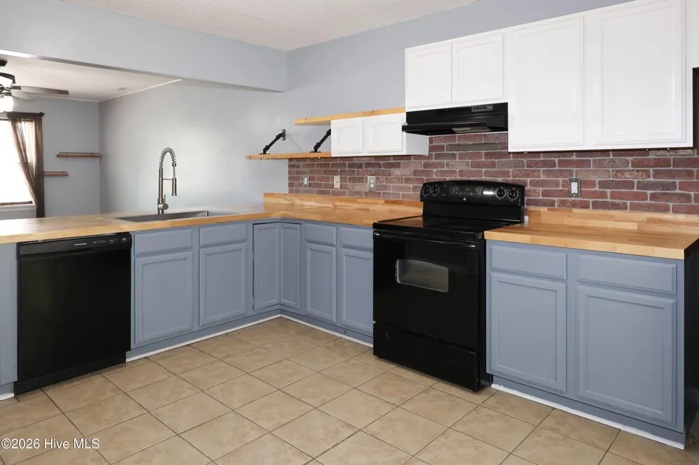 1002 Grandeur Avenue Jacksonville, NC 28546