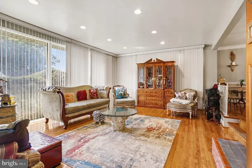 3208 HATTON ROAD Baltimore, MD 21208
