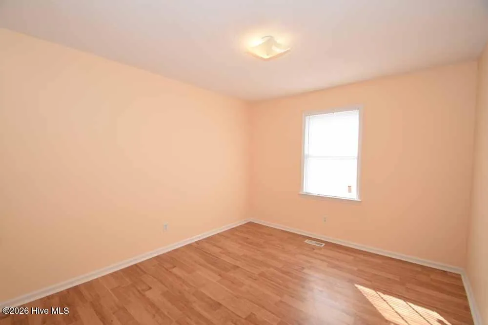3828 Sterling Pointe Drive #O5 Winterville, NC 28590