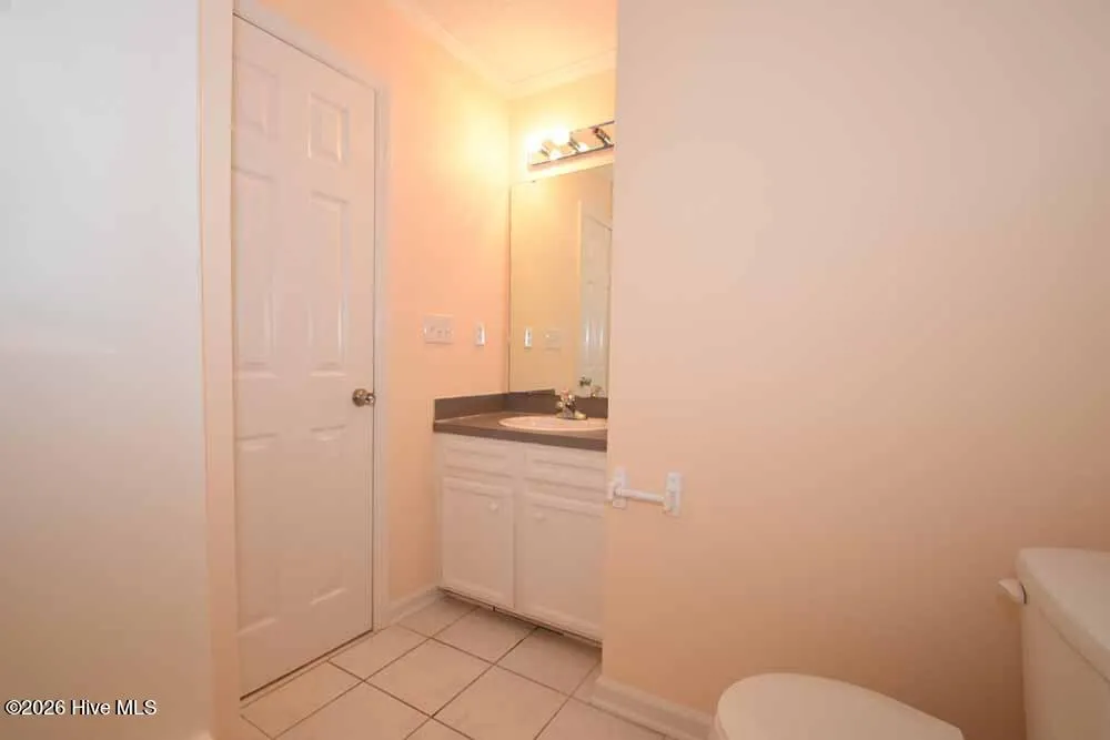 3828 Sterling Pointe Drive #O5 Winterville, NC 28590