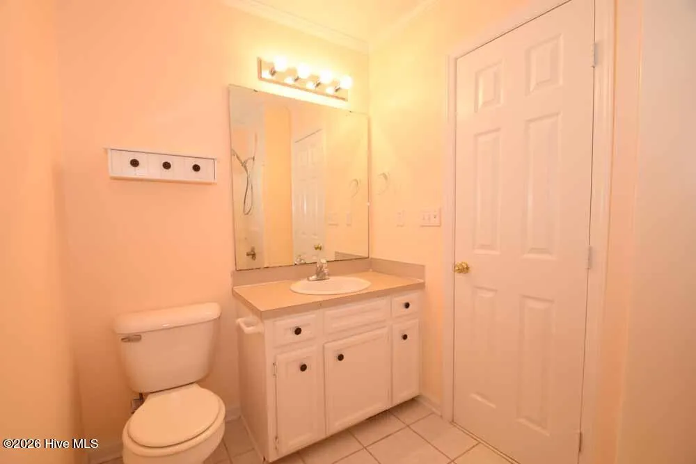 3828 Sterling Pointe Drive #O5 Winterville, NC 28590