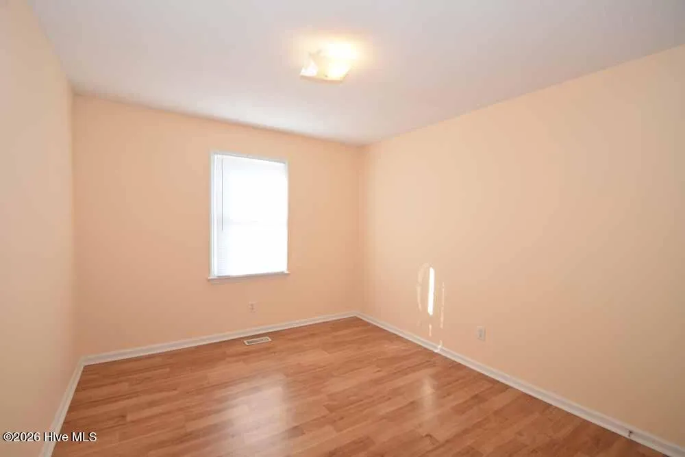 3828 Sterling Pointe Drive #O5 Winterville, NC 28590