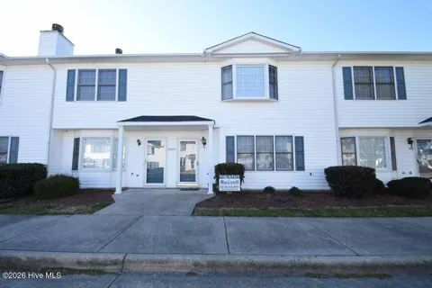 3828 Sterling Pointe Drive #O5