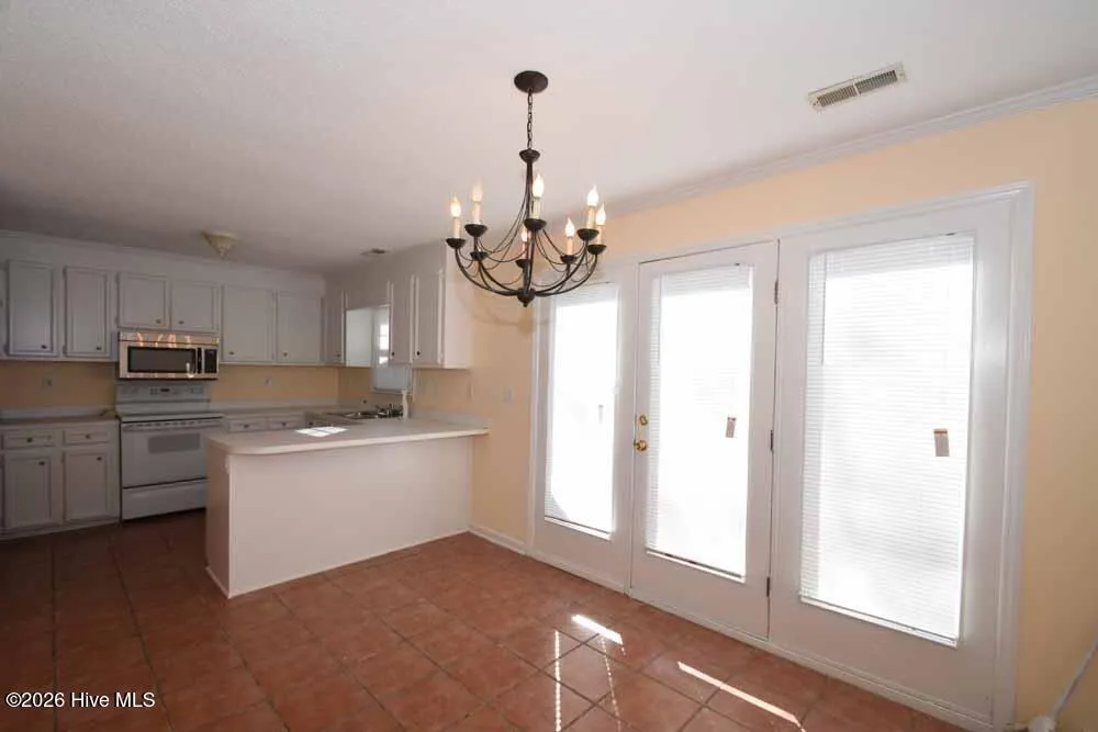 3828 Sterling Pointe Drive #O5 Winterville, NC 28590