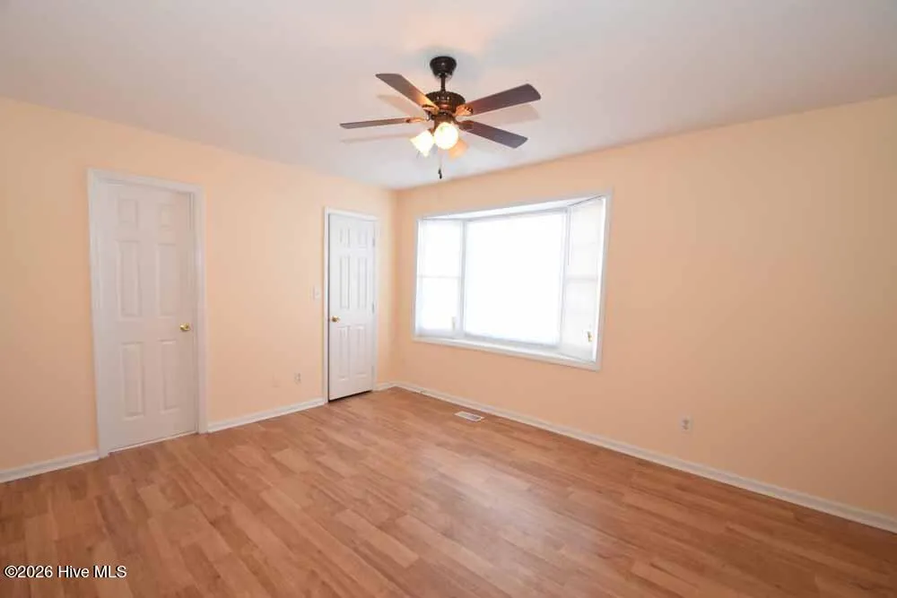 3828 Sterling Pointe Drive #O5 Winterville, NC 28590