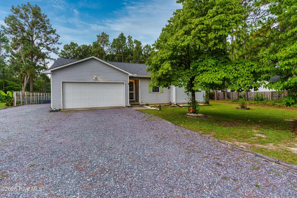 149 Forest Place Aberdeen, NC 28315