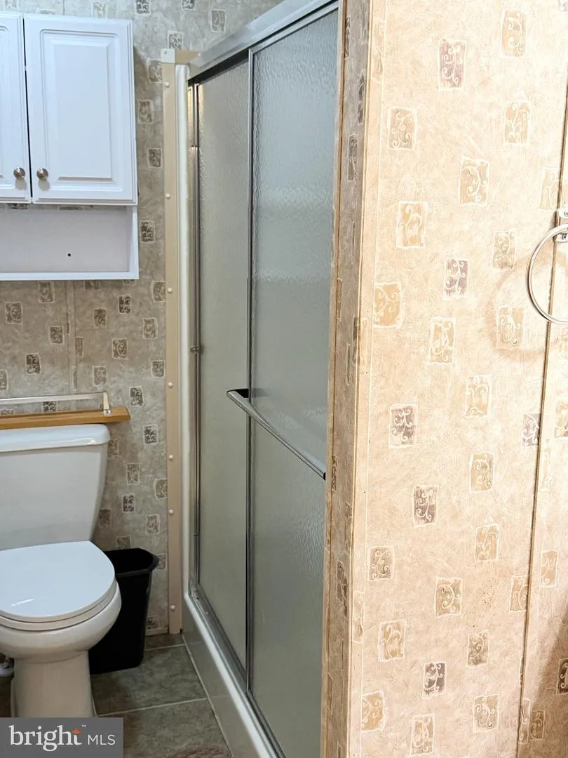 21 ROCKY LANE Mertztown, PA 19539