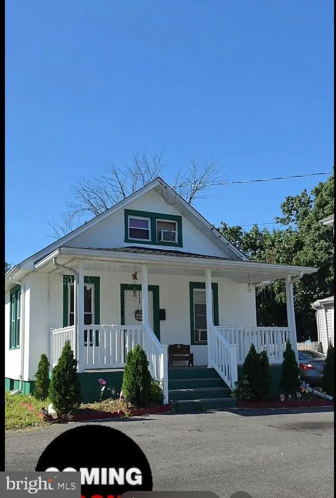 721 FLORENCE Vineland, NJ 08360