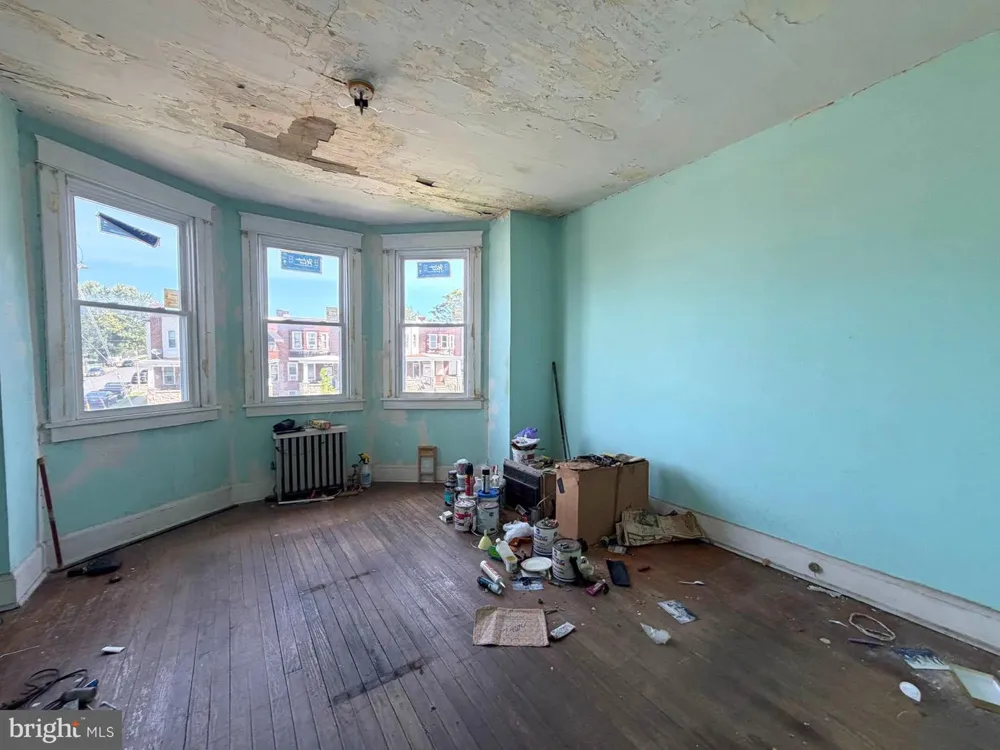 2545 W LAFAYETTE AVENUE Baltimore, MD 21216