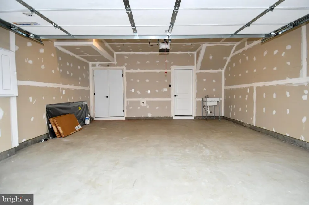22799 TAWNY PINE Ashburn, VA 20148