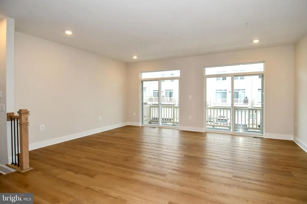 22799 TAWNY PINE Ashburn, VA 20148