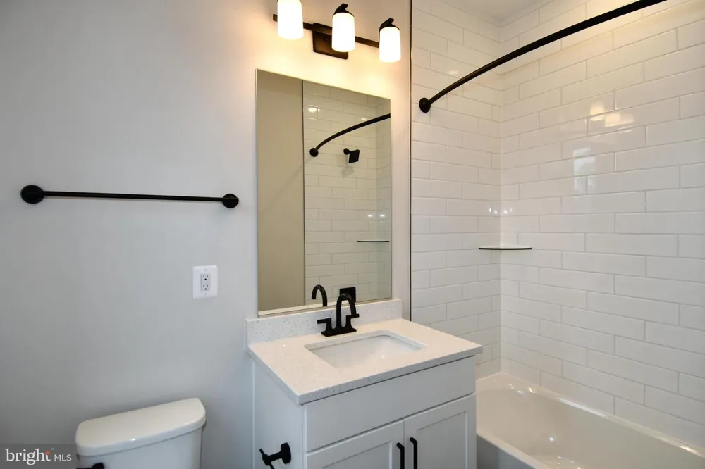 22799 TAWNY PINE Ashburn, VA 20148