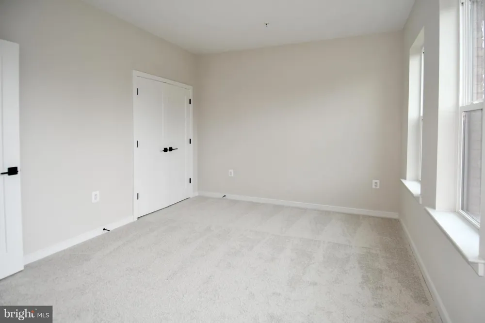 22799 TAWNY PINE Ashburn, VA 20148