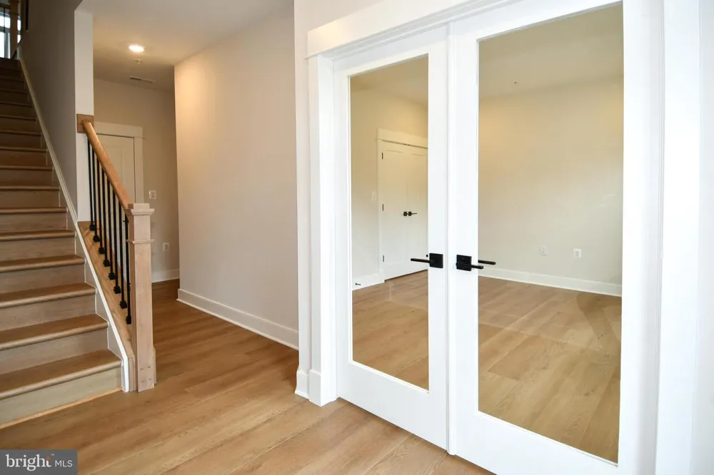 22799 TAWNY PINE Ashburn, VA 20148