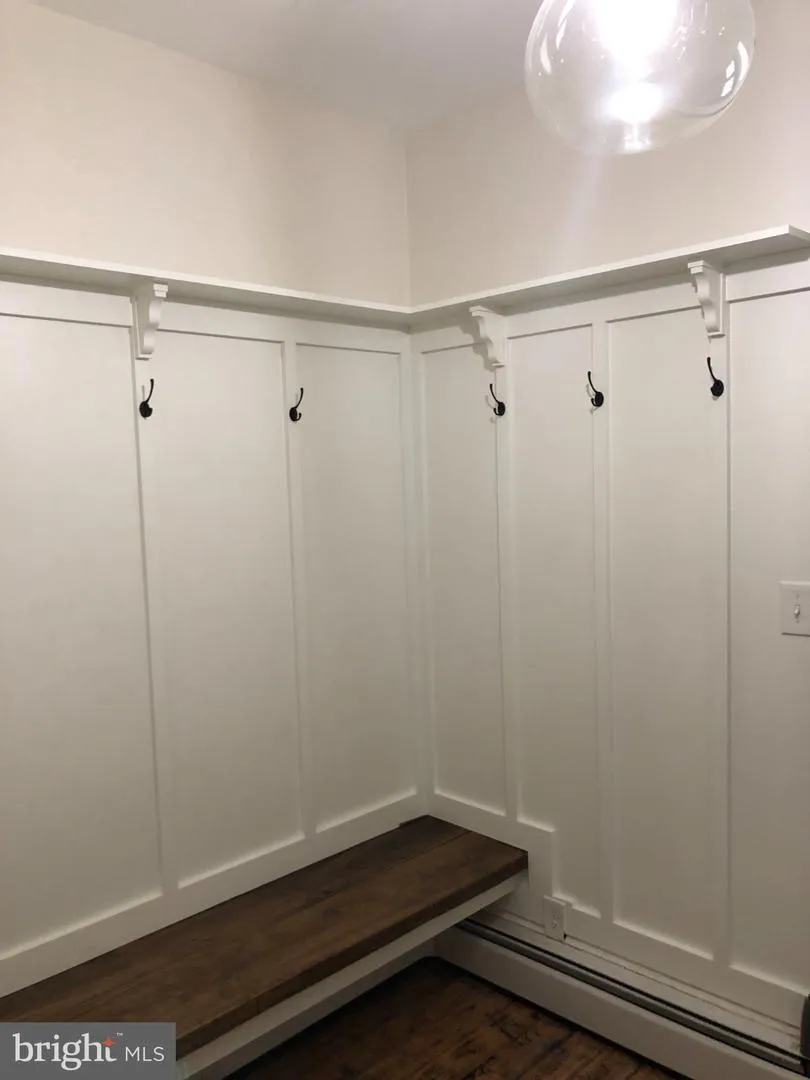 185 MAIN STREET Warrenton, VA 20186