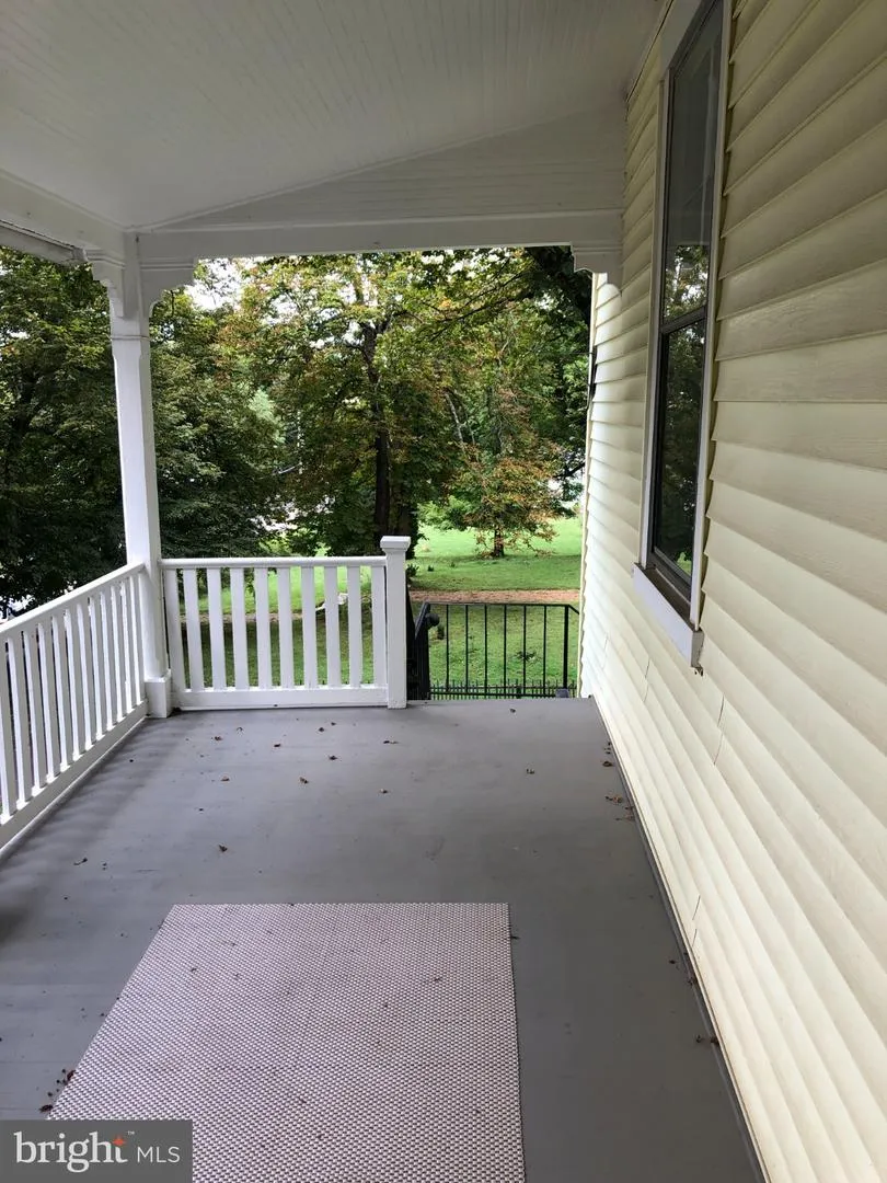 185 MAIN STREET Warrenton, VA 20186