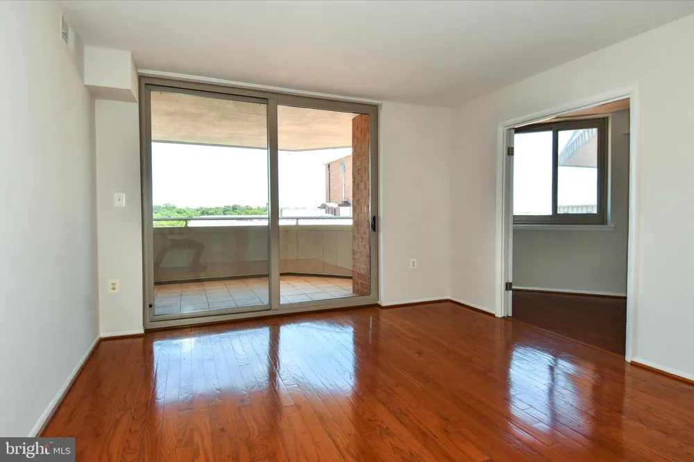 1001 VERMONT STREET #1010 Arlington, VA 22201