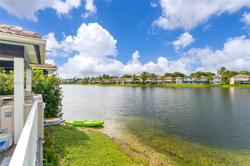 11101 NW 72nd Ter Doral, FL 33178