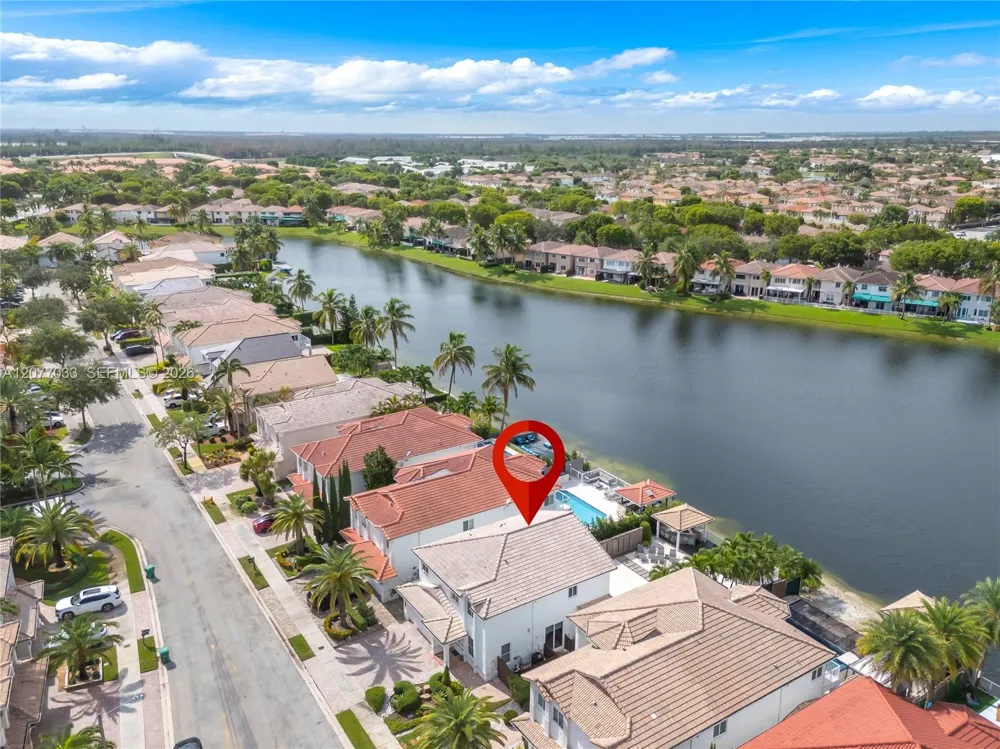 11101 NW 72nd Ter Doral, FL 33178
