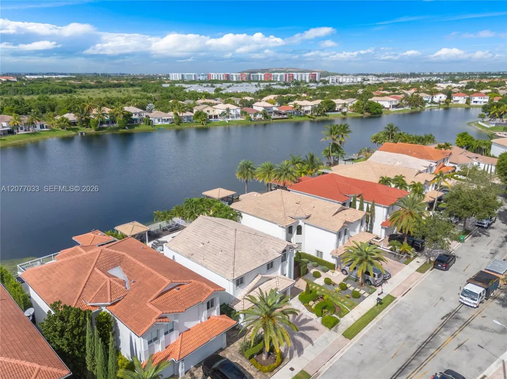 11101 NW 72nd Ter Doral, FL 33178
