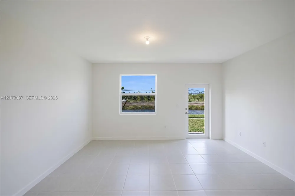18672 136TH CT Kendall, FL 33177