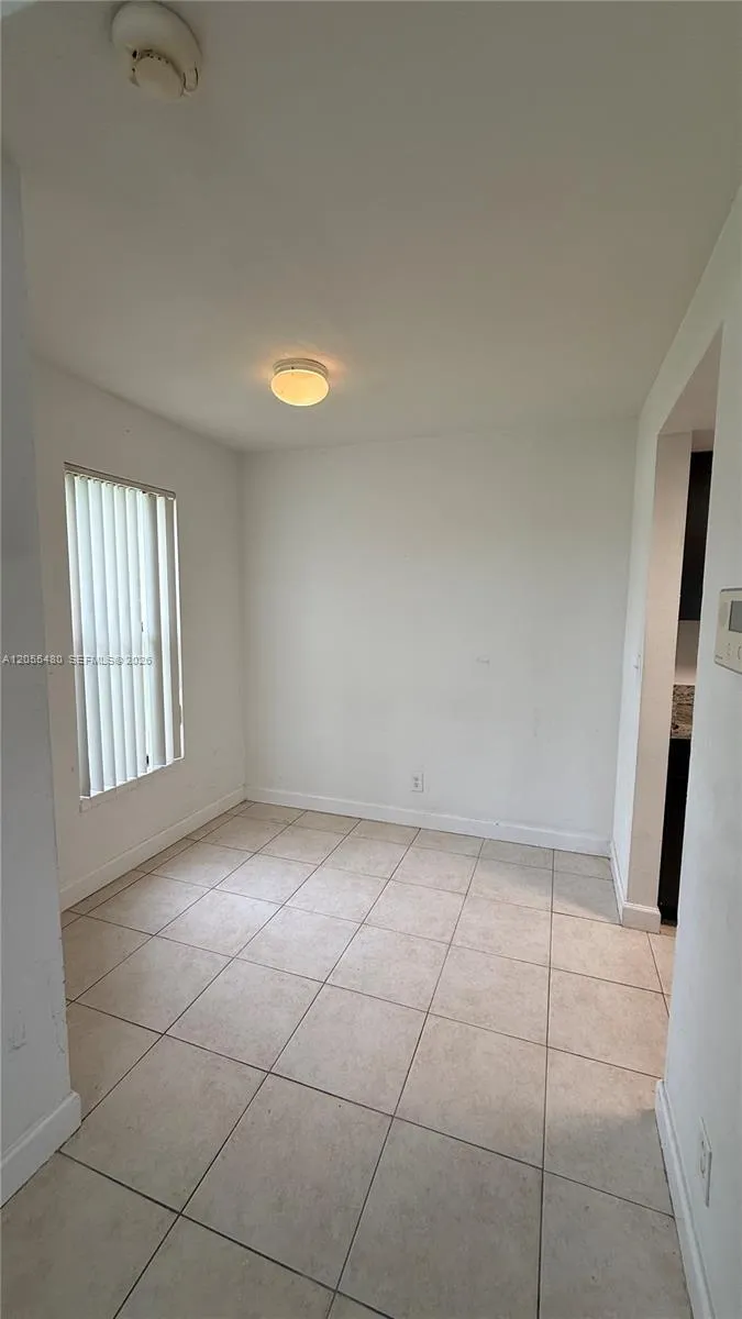 4098 Pine Island Rd #100 Sunrise, FL 33351