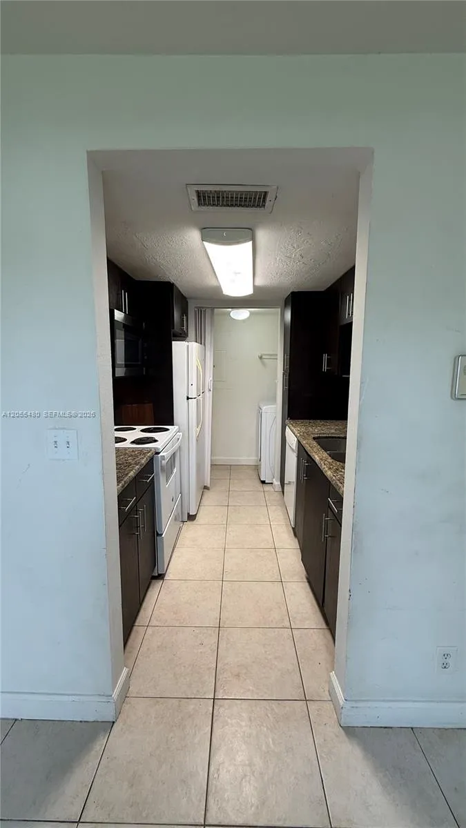 4098 Pine Island Rd #100 Sunrise, FL 33351