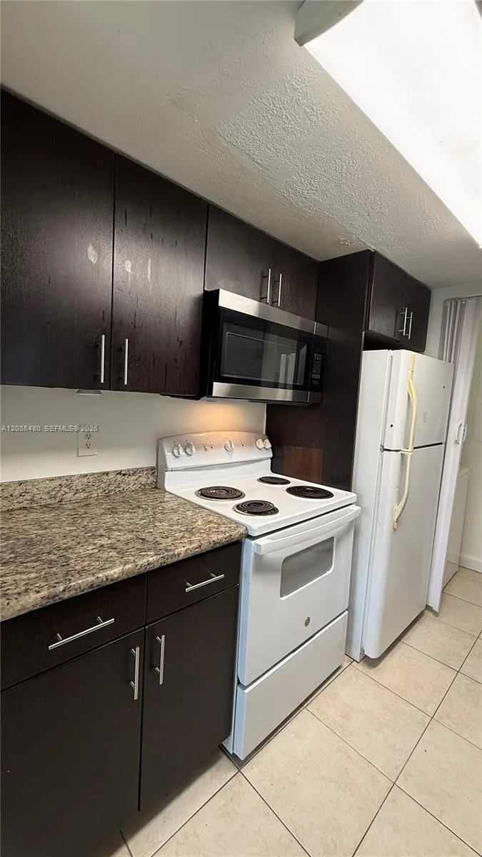 4098 Pine Island Rd #100 Sunrise, FL 33351