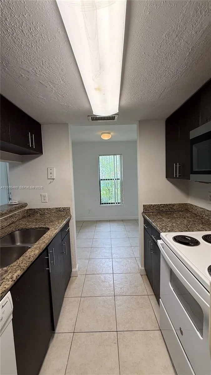 4098 Pine Island Rd #100 Sunrise, FL 33351