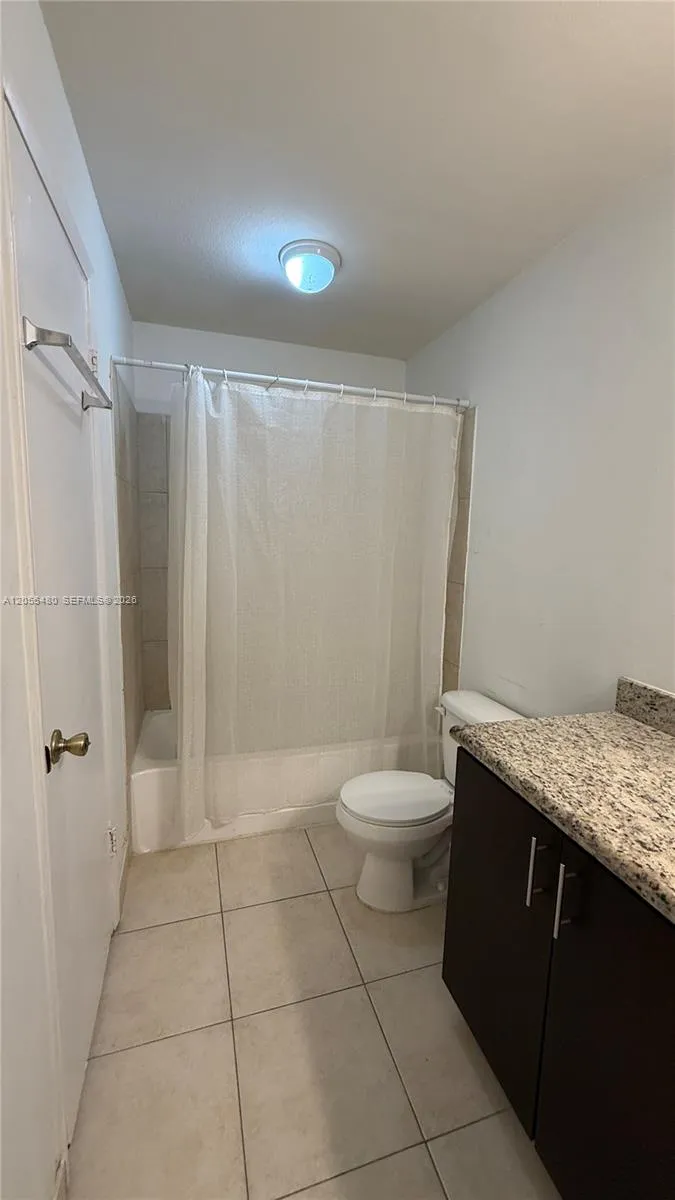 4098 Pine Island Rd #100 Sunrise, FL 33351