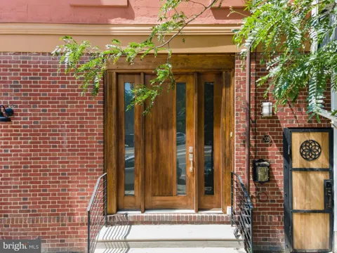 309 E GIRARD AVENUE