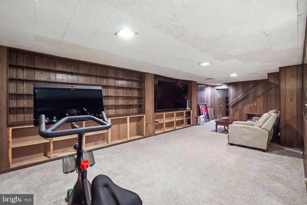 6605 GREY FOX DRIVE Springfield, VA 22152