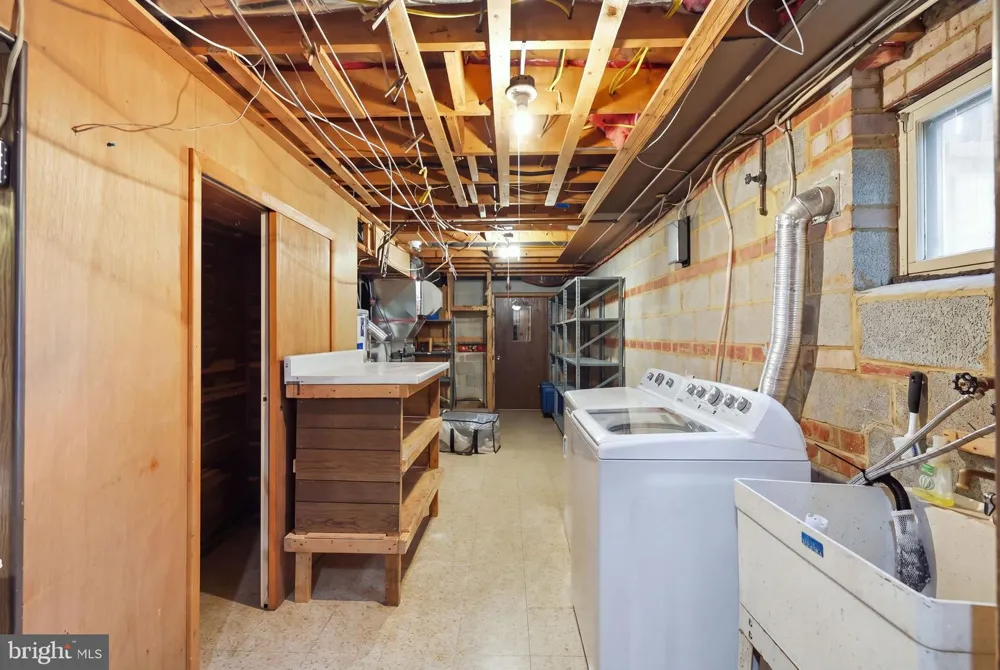 6605 GREY FOX DRIVE Springfield, VA 22152