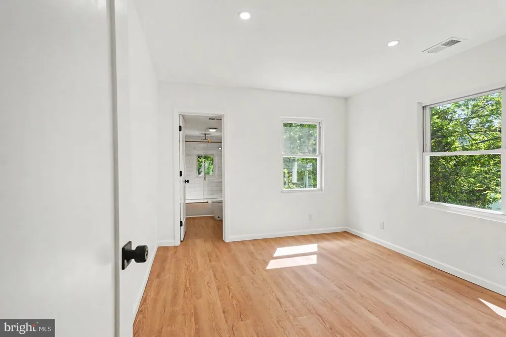 3033 BARCLAY STREET Baltimore, MD 21218