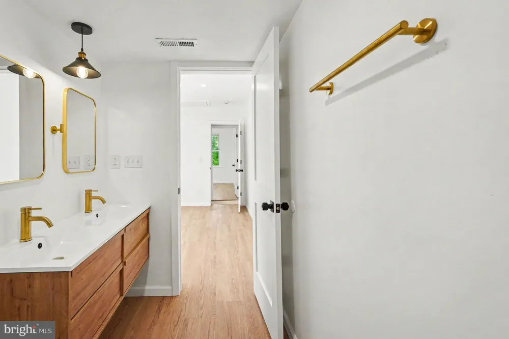 3033 BARCLAY STREET Baltimore, MD 21218