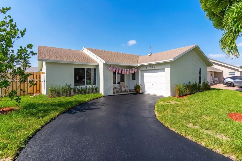 11740 NW 39th Pl Sunrise, FL 33323