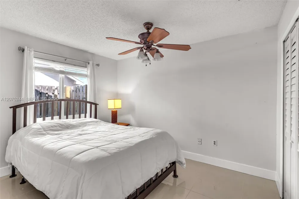 11740 NW 39th Pl Sunrise, FL 33323