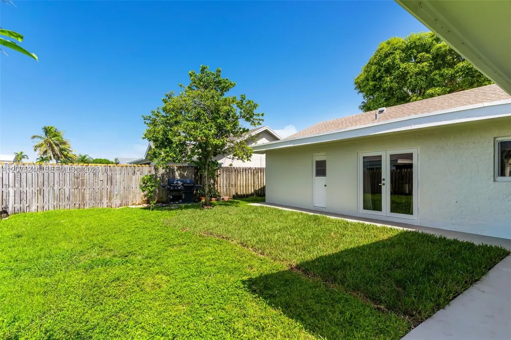 11740 NW 39th Pl Sunrise, FL 33323