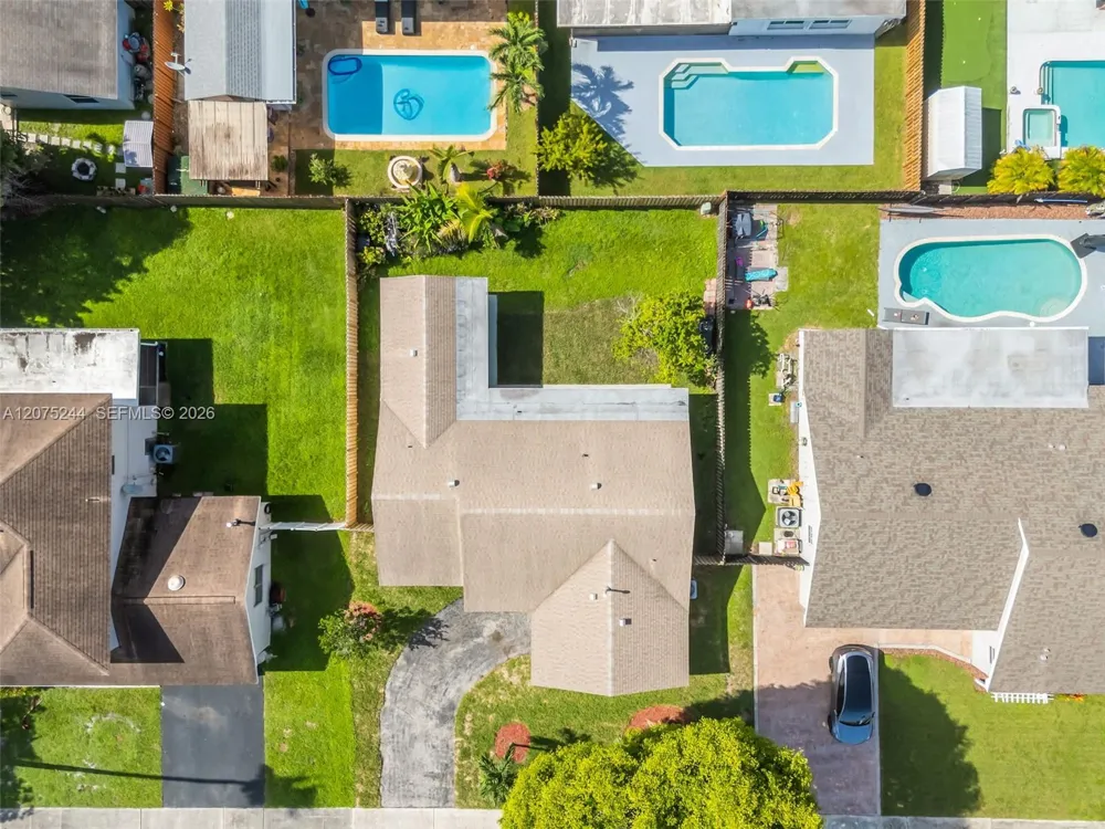 11740 NW 39th Pl Sunrise, FL 33323