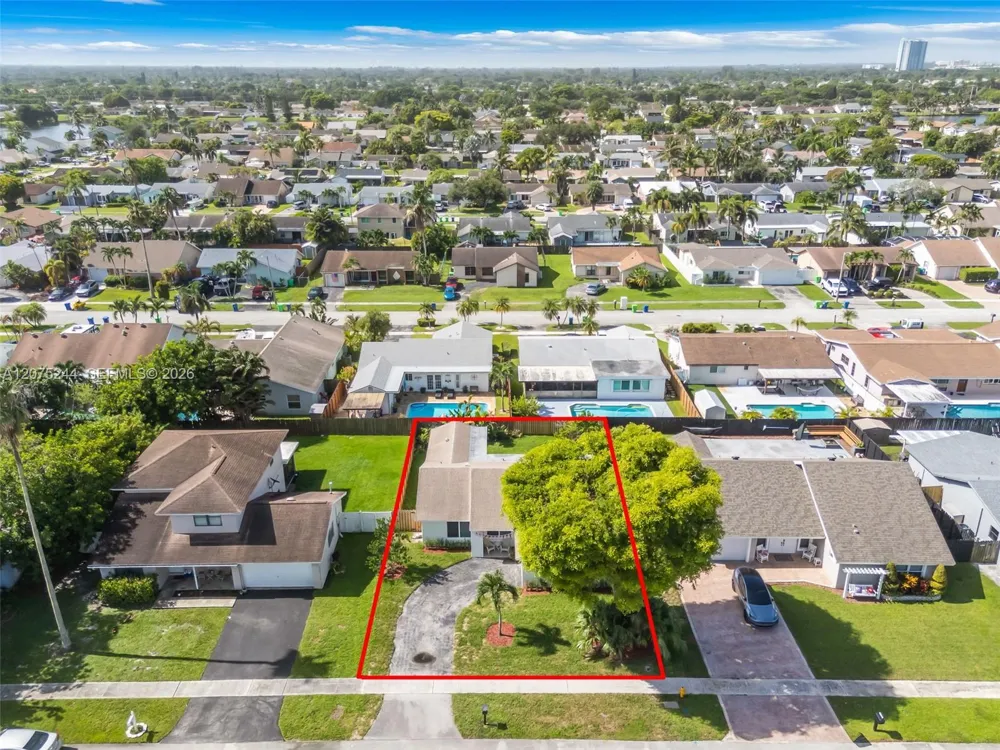11740 NW 39th Pl Sunrise, FL 33323